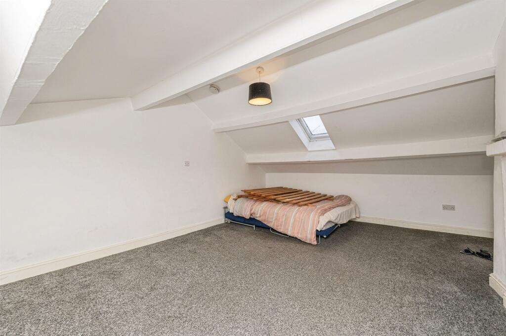 Additional image 7 of Henderson Place, Bradford