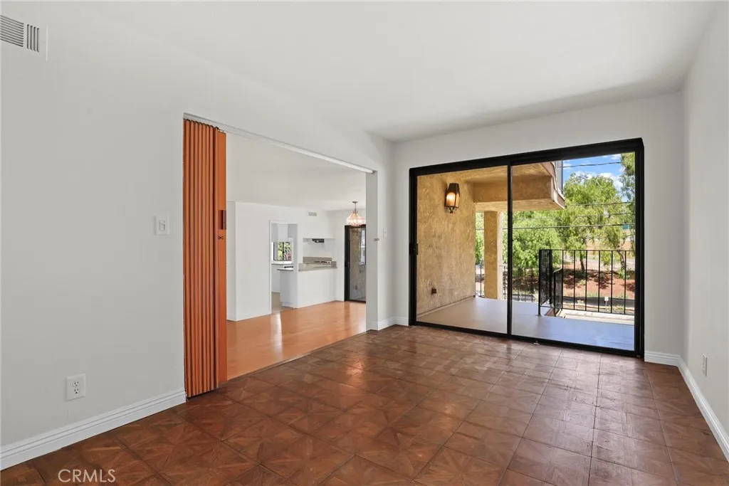 Additional image 12 of 2662 E 20th Street Unit 307, Signal Hill, CA 90755