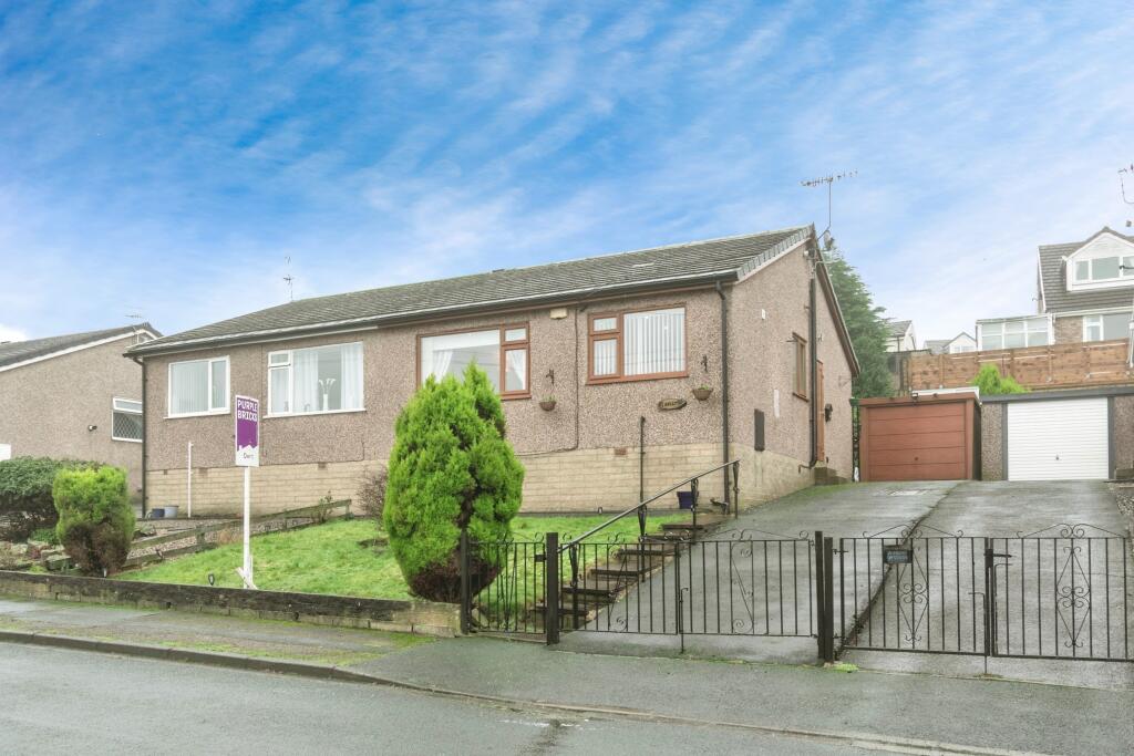 Watty Hall Avenue, Bradford, BD6