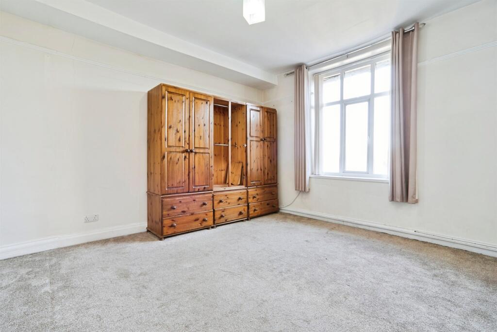 Additional image 10 of Park Grove, BRADFORD