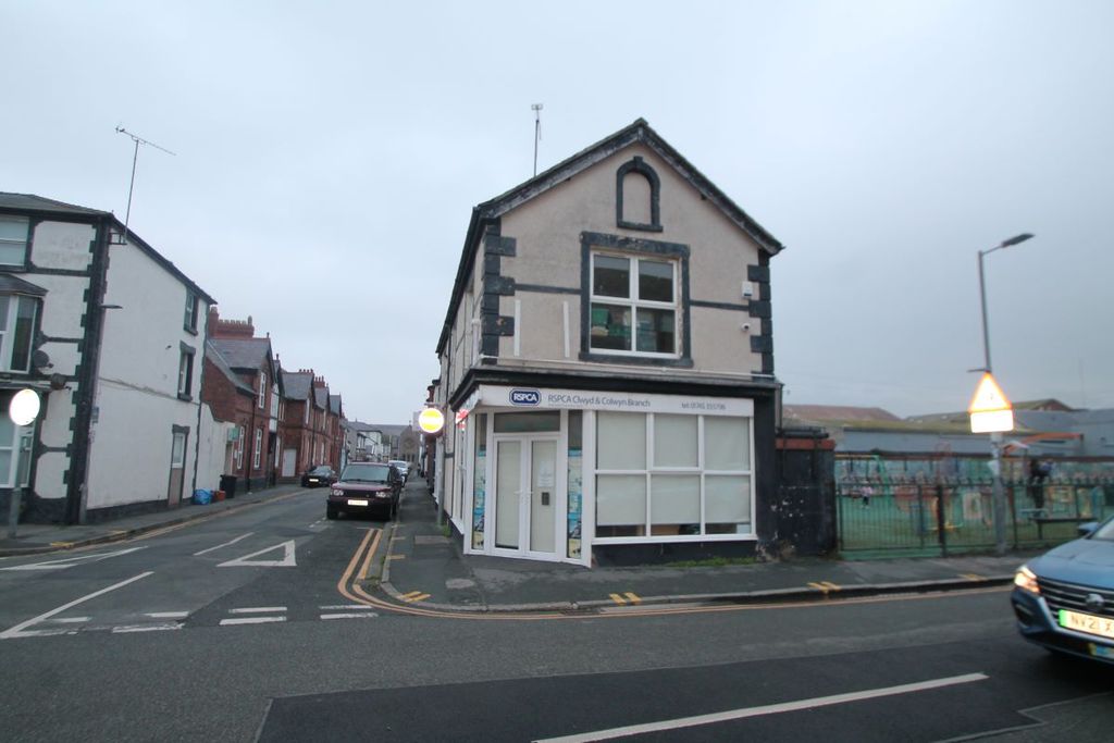 5 bed flat for sale1 Vaughan Street, Rhyl, Denbighshire LL18