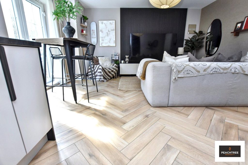 Additional image 10 of 2 bed flat for saleClydeside Terrace, Renfrew, Renfrewshire PA4