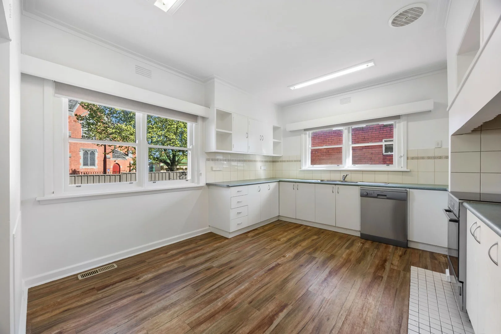 110 Macarthur Street, Soldiers Hill VIC 3350