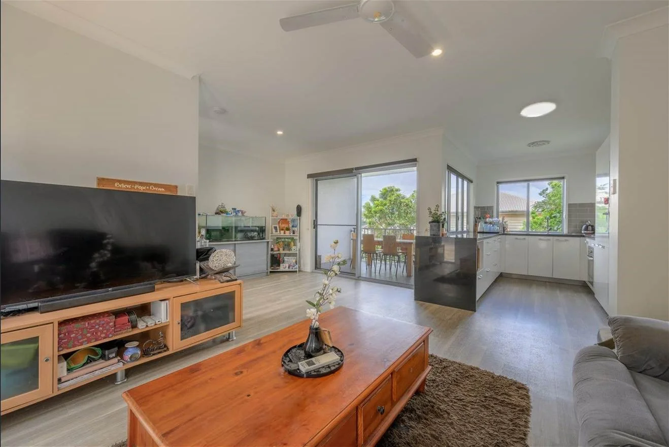 Additional image 3 of 2/7 View Street, West Gladstone QLD 4680