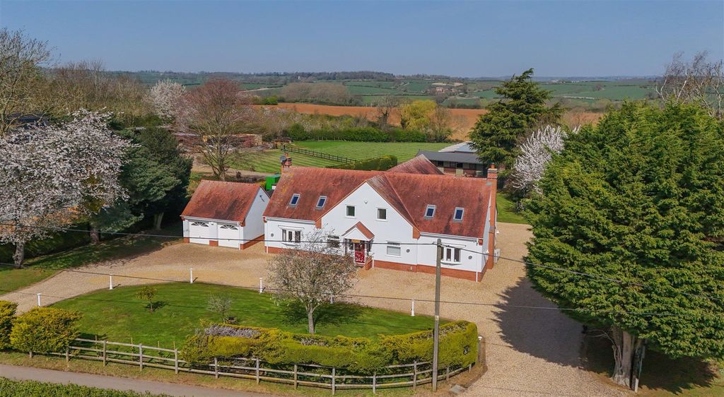 4 bed detached house for saleGlebe Lane, Lower Harlestone, Northampton NN7