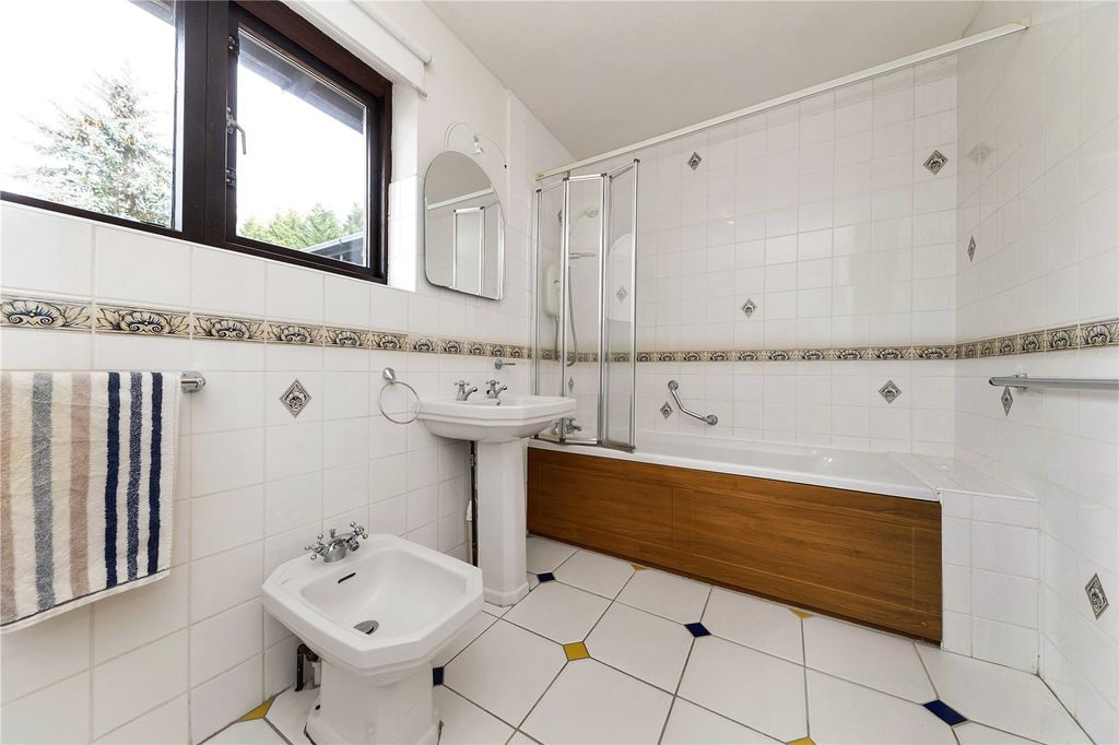 Additional image 21 of 5 bed detached house for saleBentley Road, Cambridge CB2