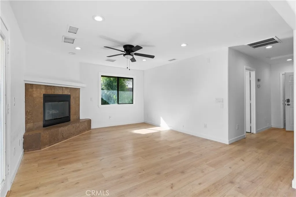 Additional image 115 of 9473 Juniper St, Apple Valley, CA 92308