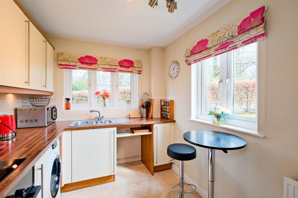 Additional image 6 of 2 bed flat for salePhilips Wynd, Hamilton ML3