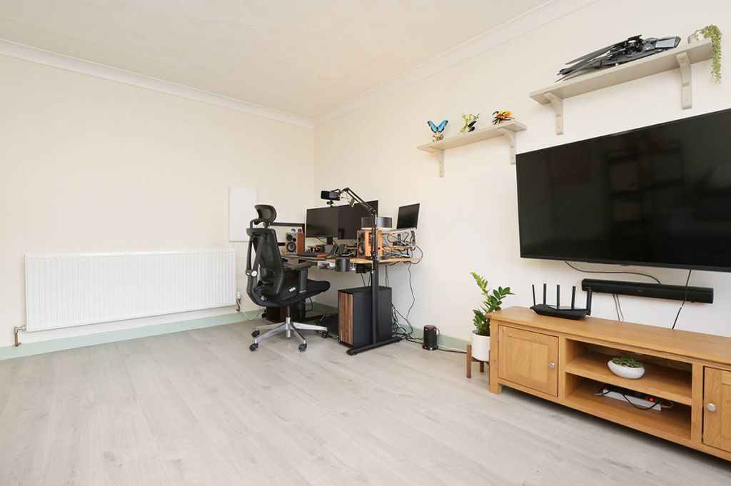 Additional image 5 of 2 bed flat for saleSunnyside Street, Camelon, Falkirk FK1