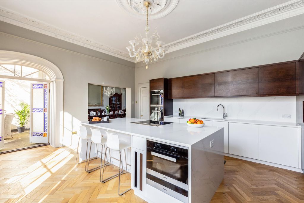 Additional image 2 of 6 bed town house for salePembroke Road, Clifton, Bristol BS8