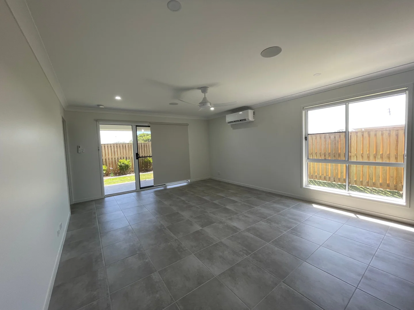10 Esperance Avenue, Blacks Beach QLD 4740 photo 5