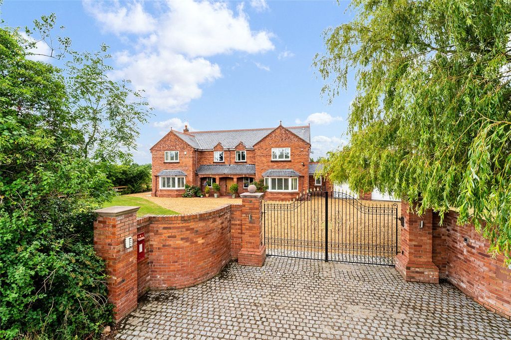 Additional image 20 of 5 bed detached house for salePark Lane, Rossett, Wrexham LL12