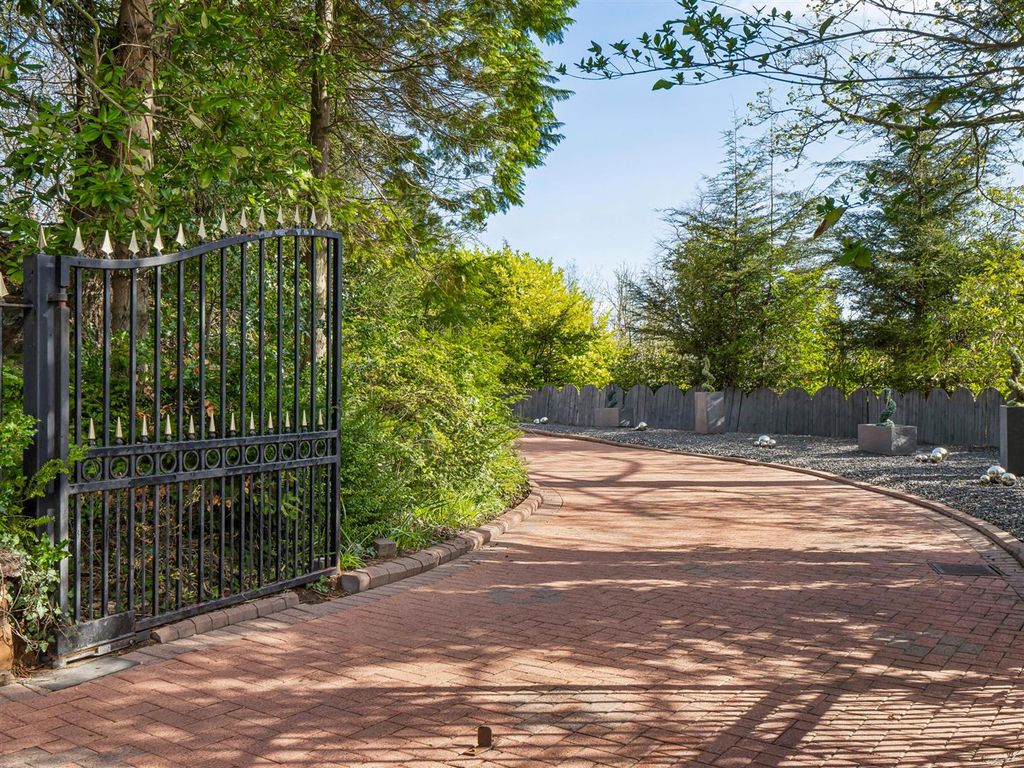 Additional image 2 of 5 bed property for saleFairfield Place, Bothwell, Bothwell G71