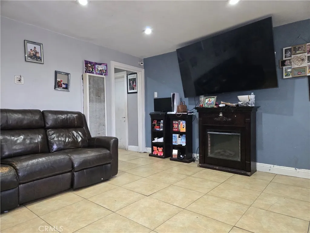 Additional image 8 of 1117 N Santa Fe, Compton, CA 90221