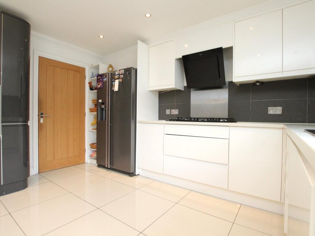 Additional image 15 of Linthorpe Road, Poole, BH15