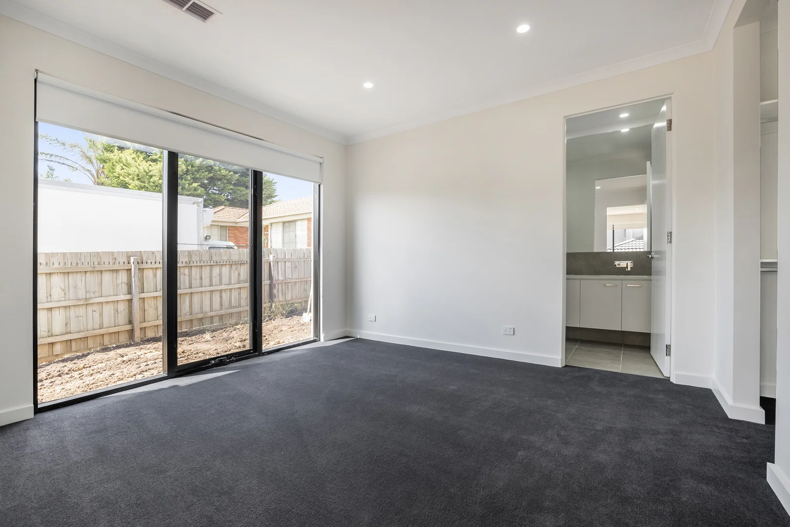 Additional image 3 of 2/86 Stanley Avenue, Mount Waverley VIC 3149