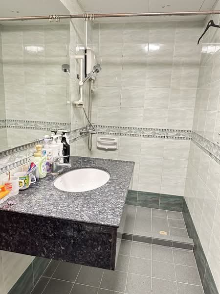 14 Eden Grove photo 5