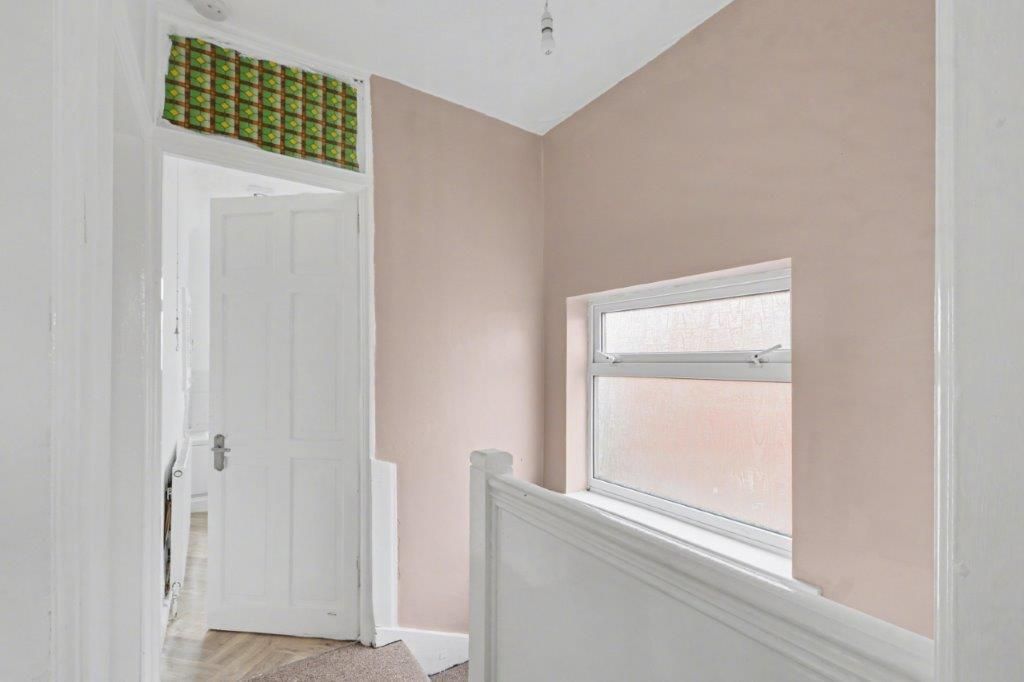 Additional image 8 of 3 bed semi-detached house for saleMaple Avenue, Beeston, Nottingham NG9