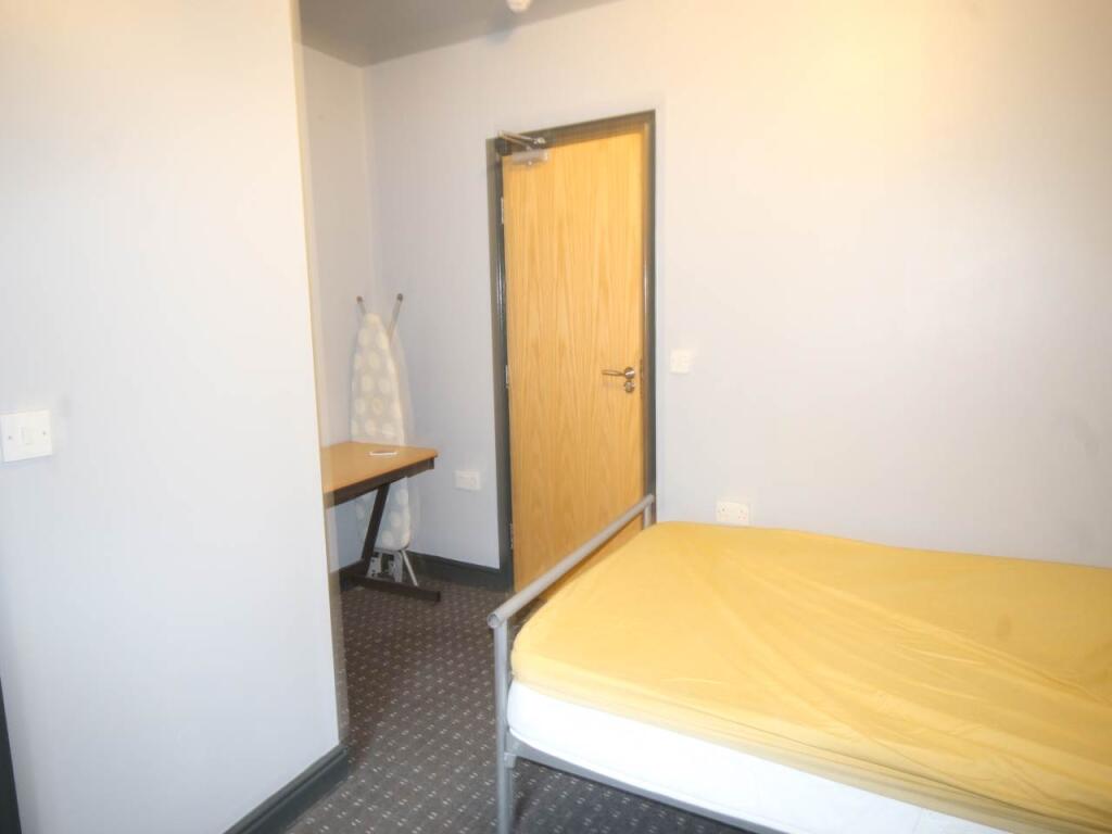 1 Southbrook Terrace , , Bradford photo 3