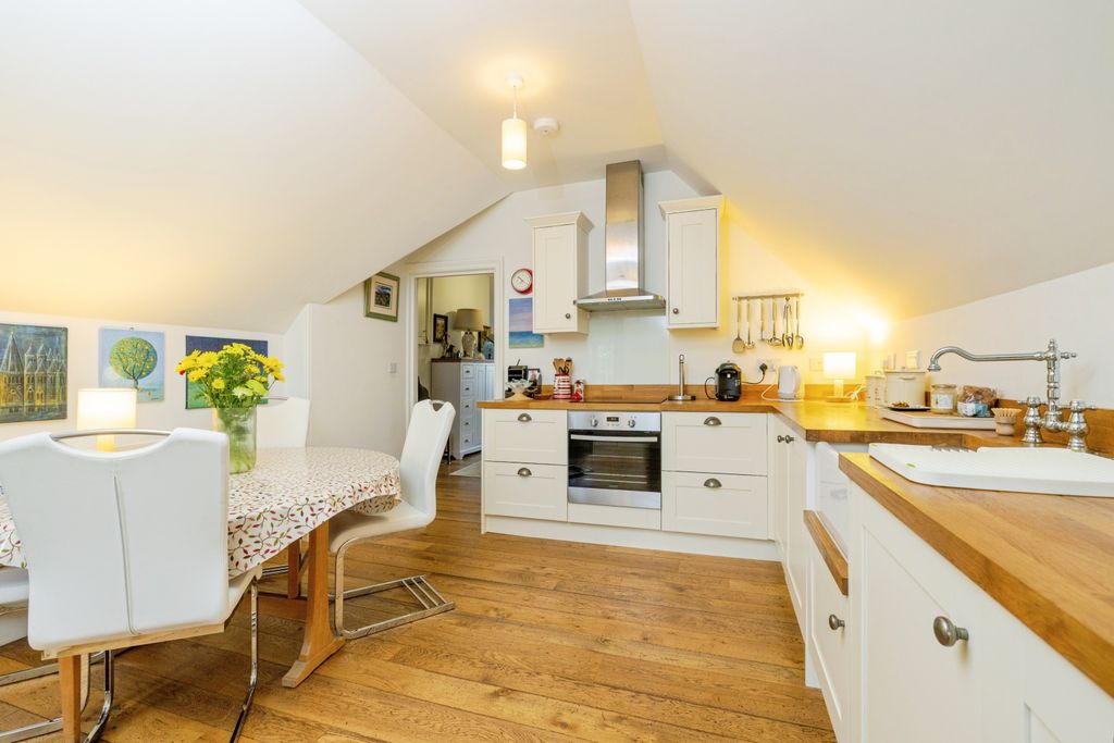 Additional image 5 of 2 bed flat for saleNewport, Lincoln LN1