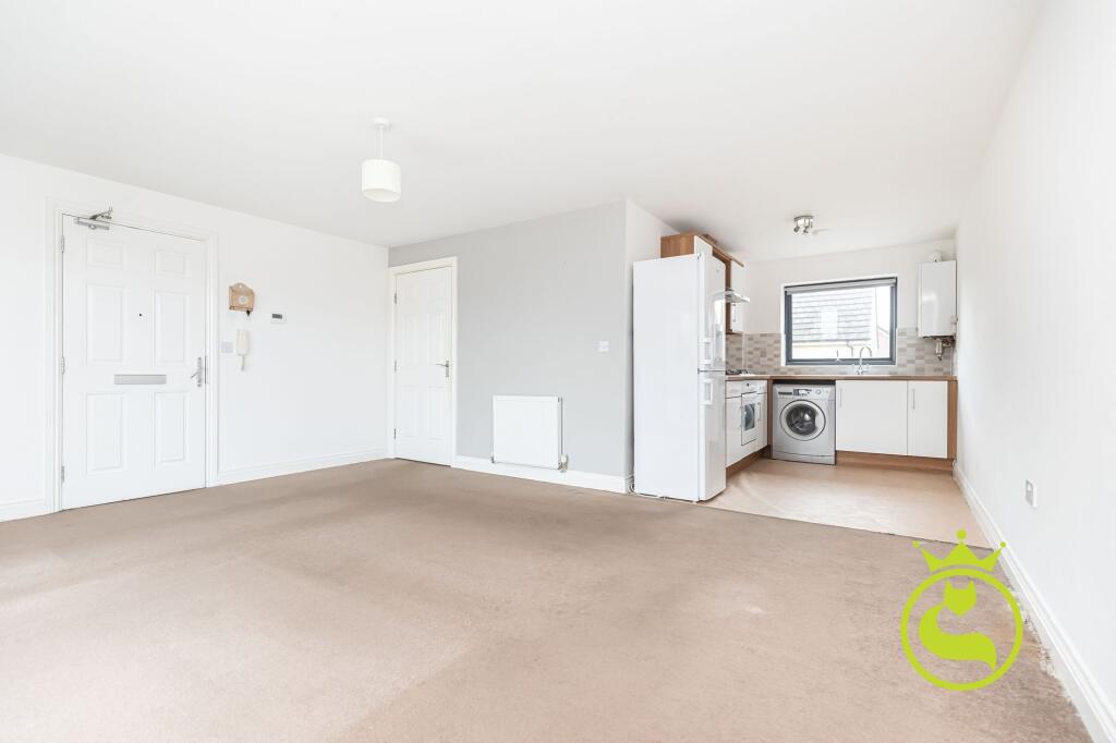 Ringwood Road, Taylor Lodge, BH12