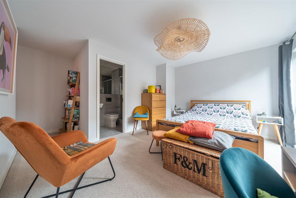 Additional image 10 of 3 bed flat for saleHope Quay, Wapping Wharf BS1