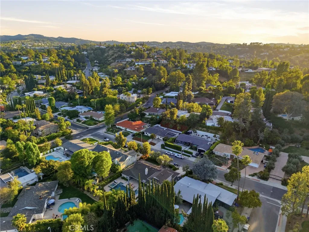 4615 El Caballero Drive, Tarzana, CA 91356
