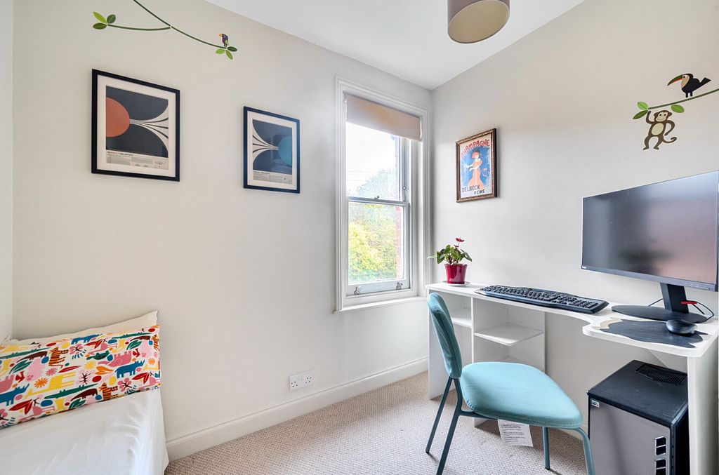 Additional image 9 of 3 bed semi-detached house for saleHaslemere, Surrey GU27