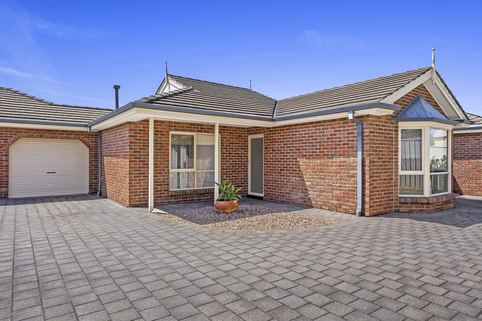 2/3 Everard Street, Largs Bay SA 5016
