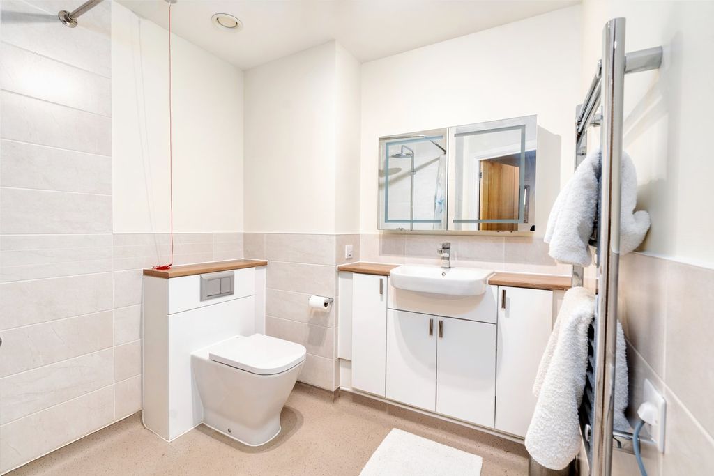 Additional image 10 of 1 bed flat for saleGloucester Road, Bath BA1