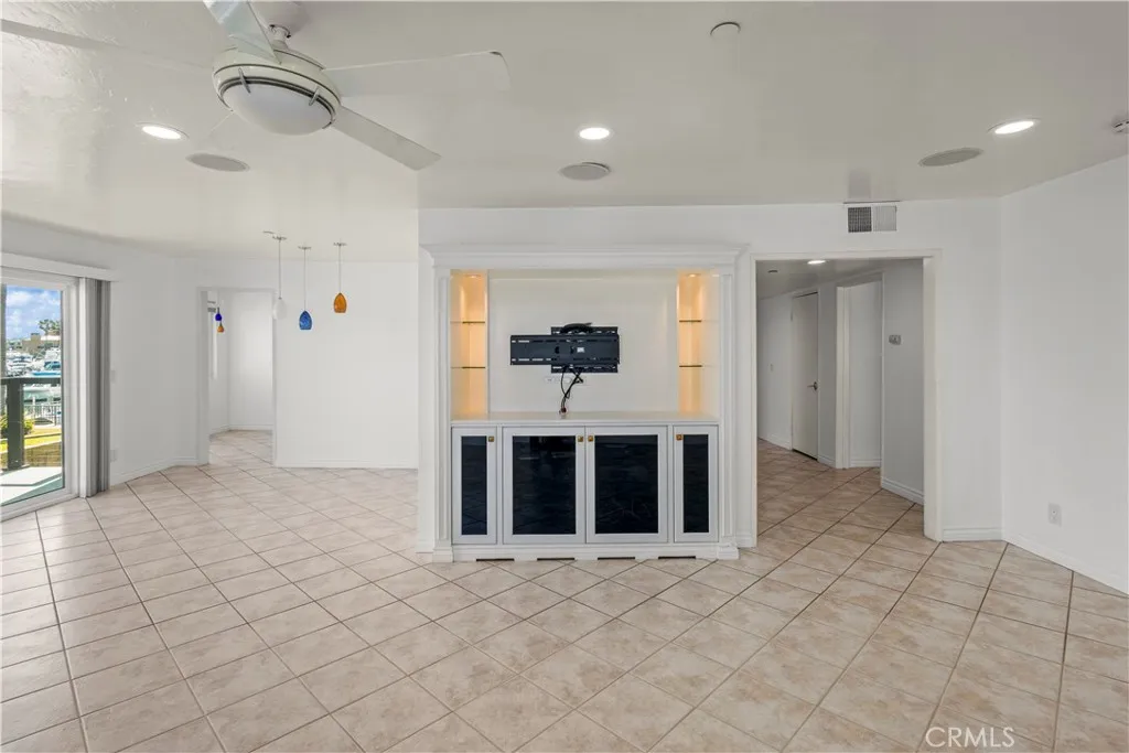 Additional image 23 of 2872 Coast Circle Unit 104, Huntington Beach, CA 92649