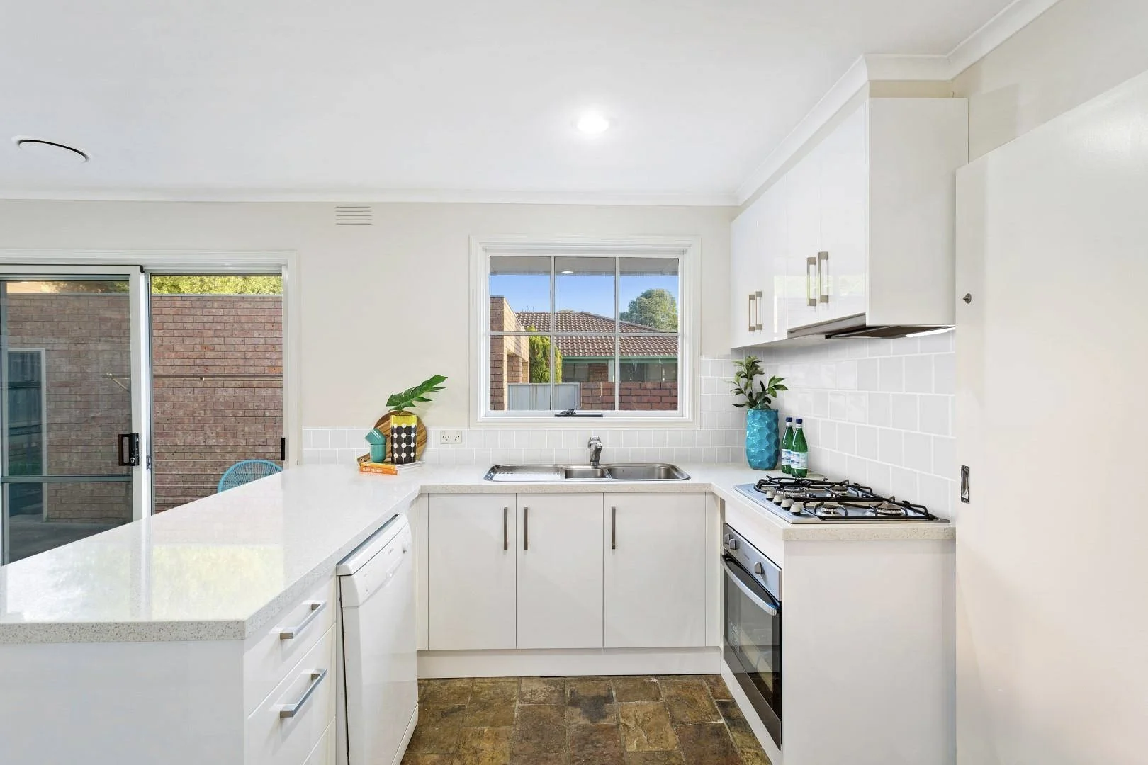 Additional image 4 of 1/762 Waverley Road, Glen Waverley VIC 3150