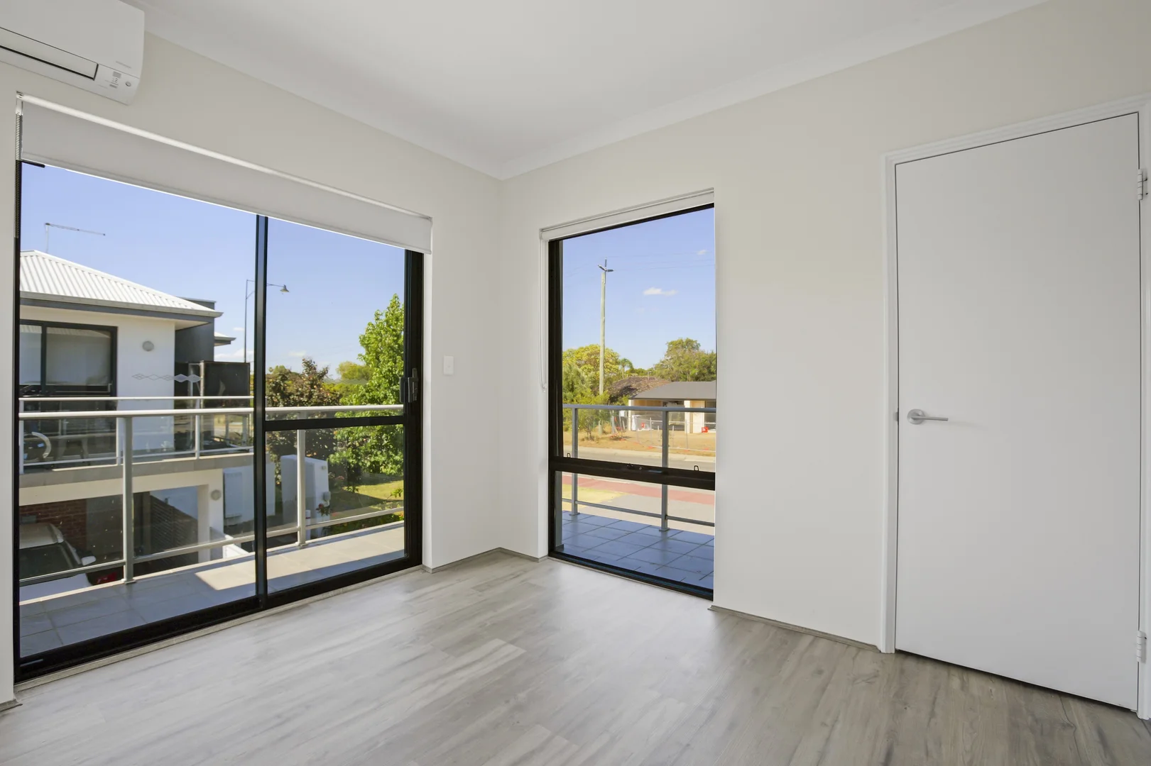 Additional image 10 of 1/13 Coolbellup Avenue, Coolbellup WA 6163
