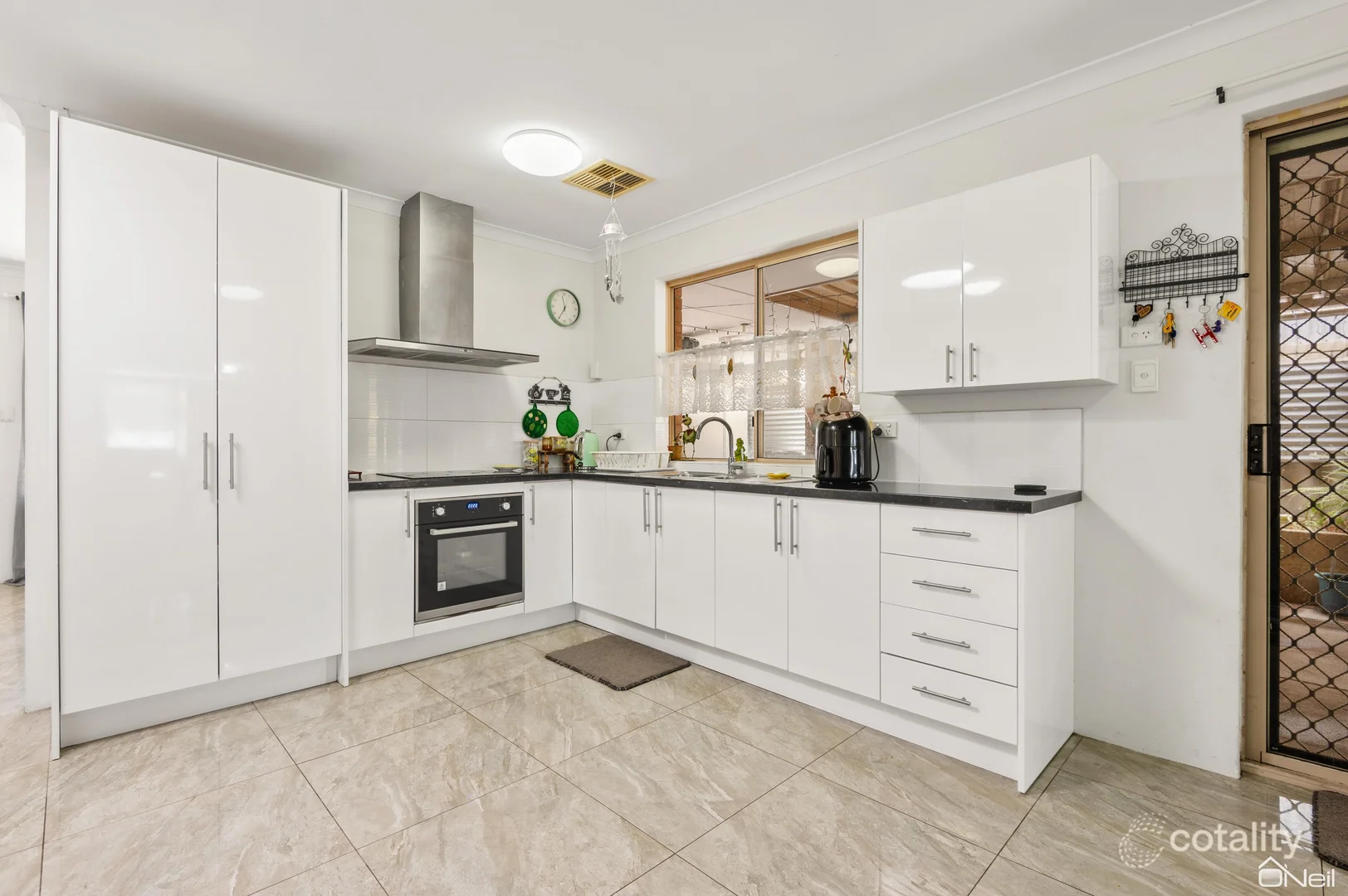 Additional image 4 of 18 Navel Cl, Seville Grove WA 6112