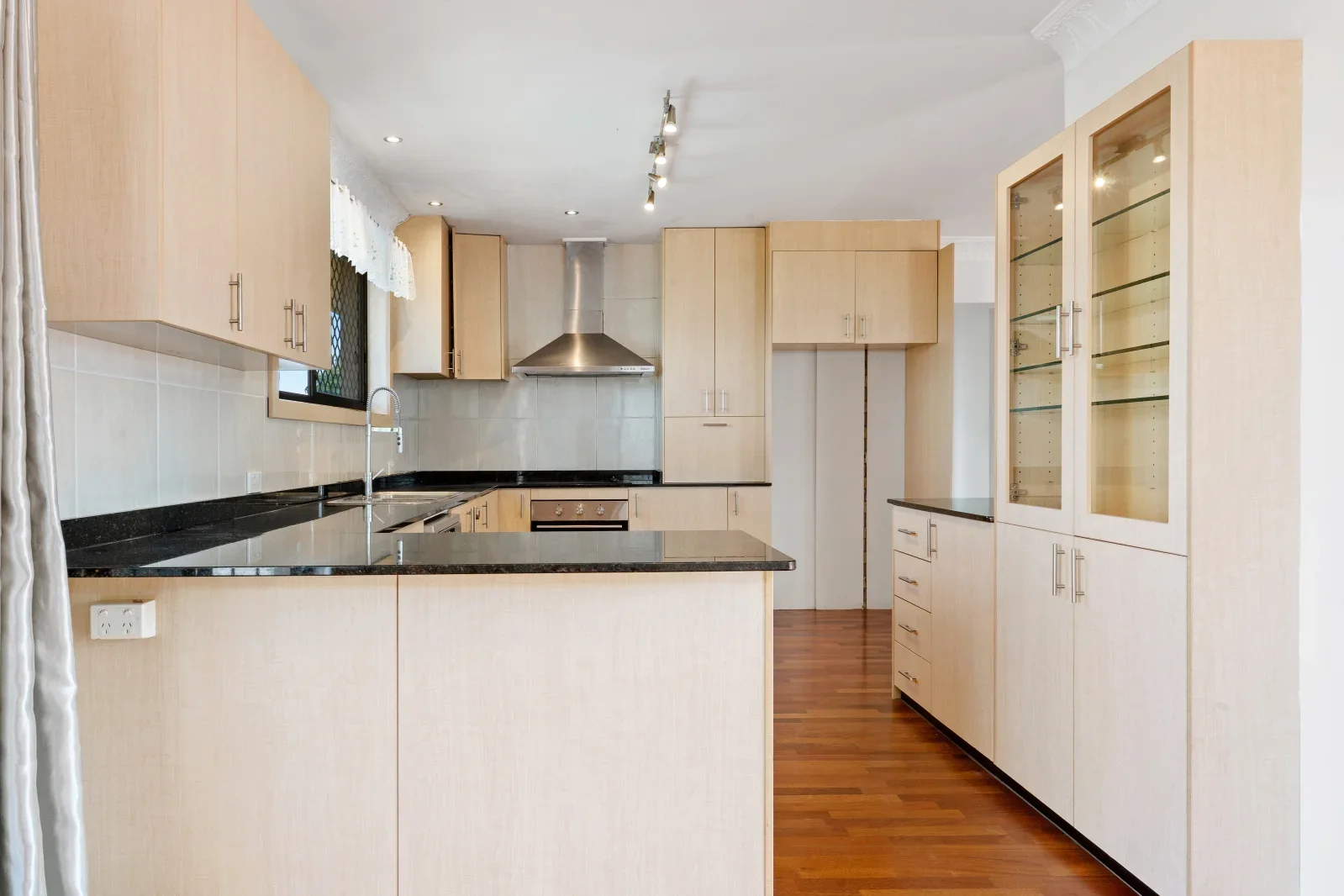 Additional image 5 of 12 Raymond Avenue, Bundall QLD 4217