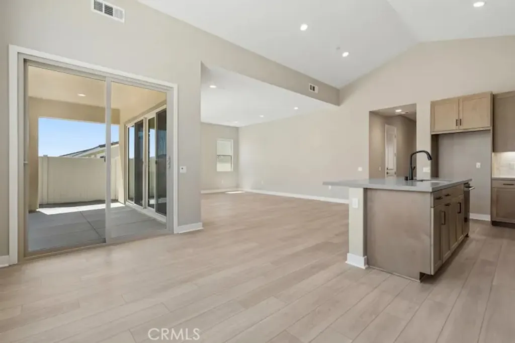 Additional image 10 of 28920 Vertex Way, Canyon Country, CA 91350