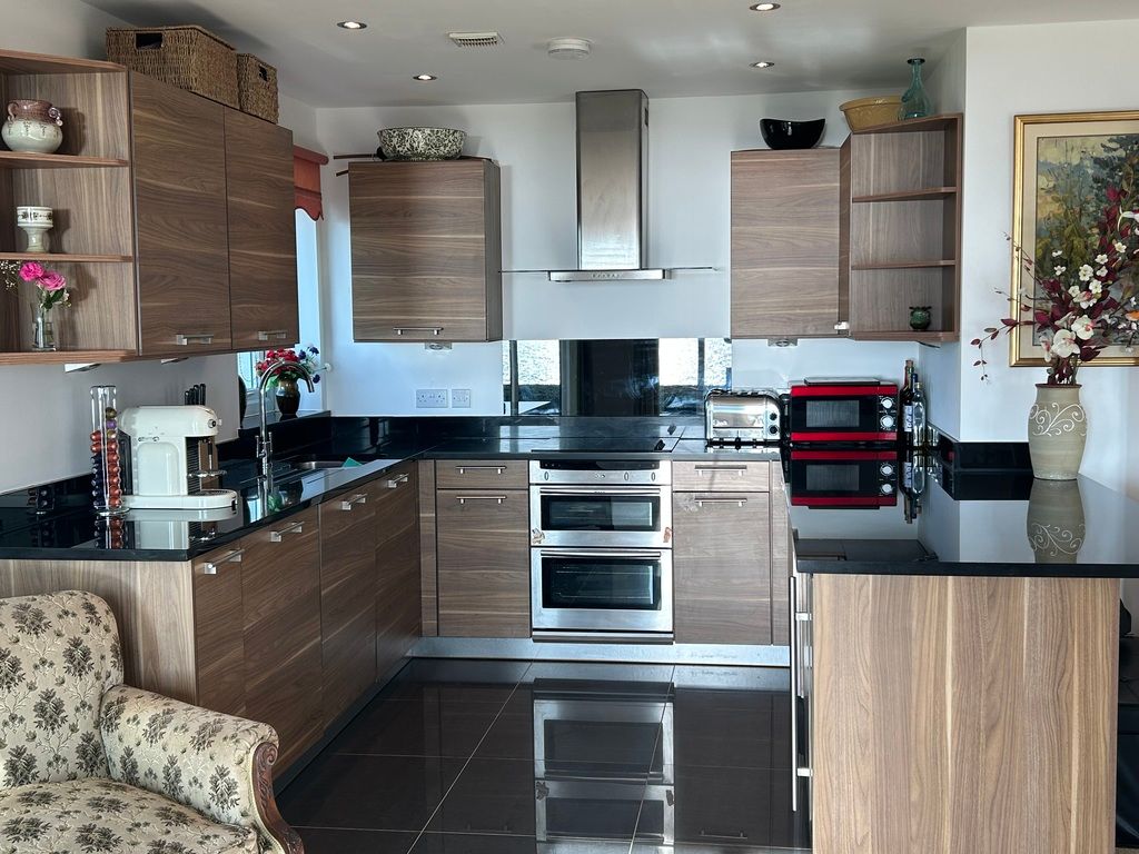 Additional image 9 of 2 bed flat for saleCove House, Locks Common Road, Porthcawl CF36