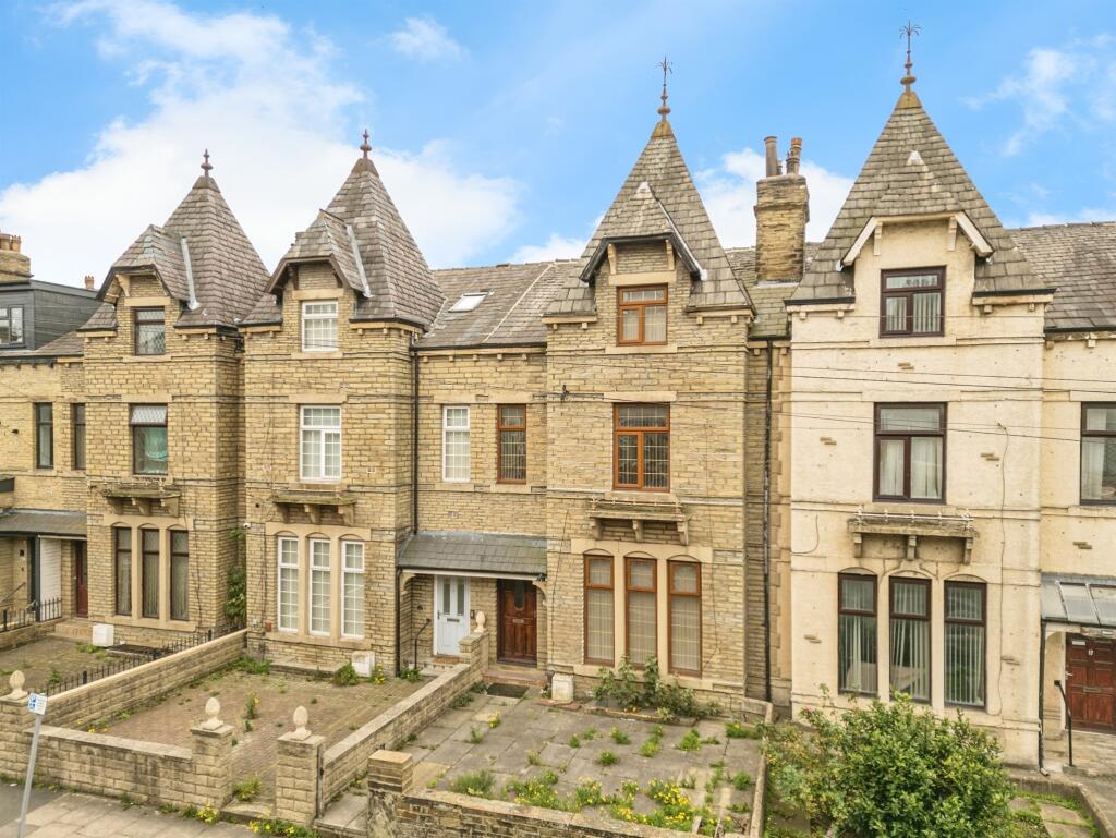 Whites View, Bradford