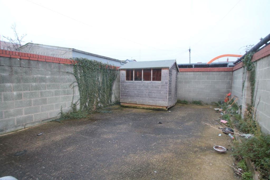 Additional image 15 of 5 bed flat for sale1 Vaughan Street, Rhyl, Denbighshire LL18