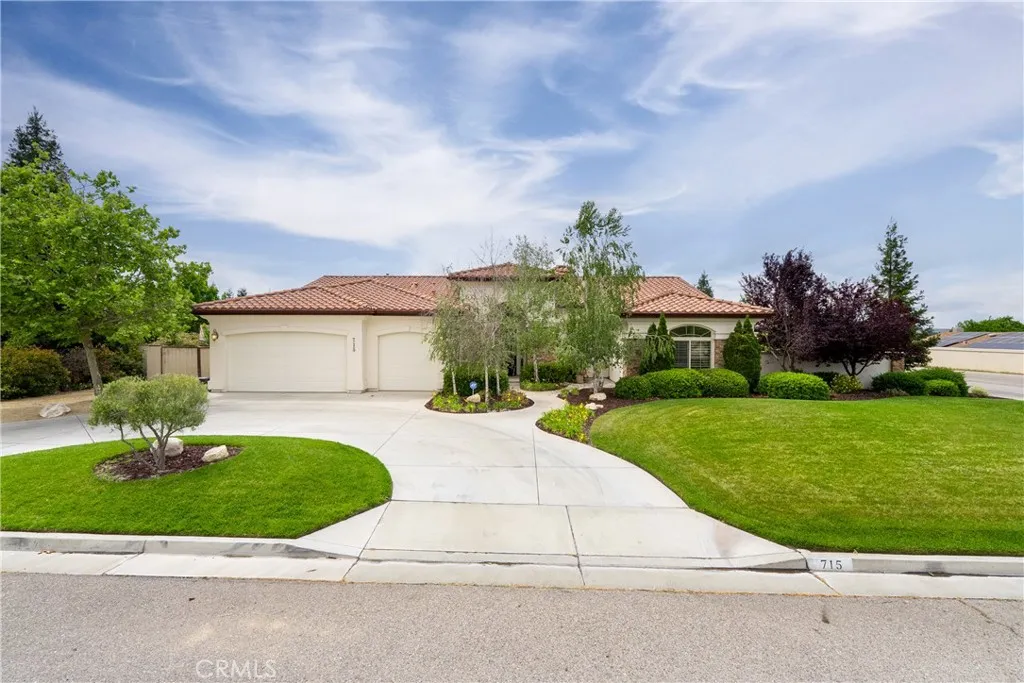 715 Oriole Way, Paso Robles, CA 93446