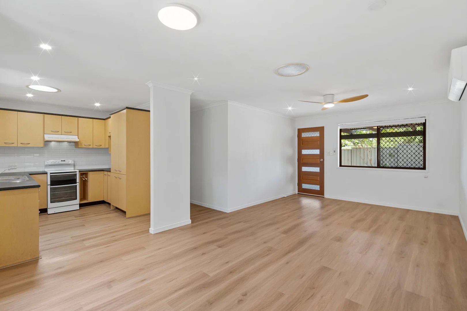 6 Sandpiper Street, Wellington Point QLD 4160
