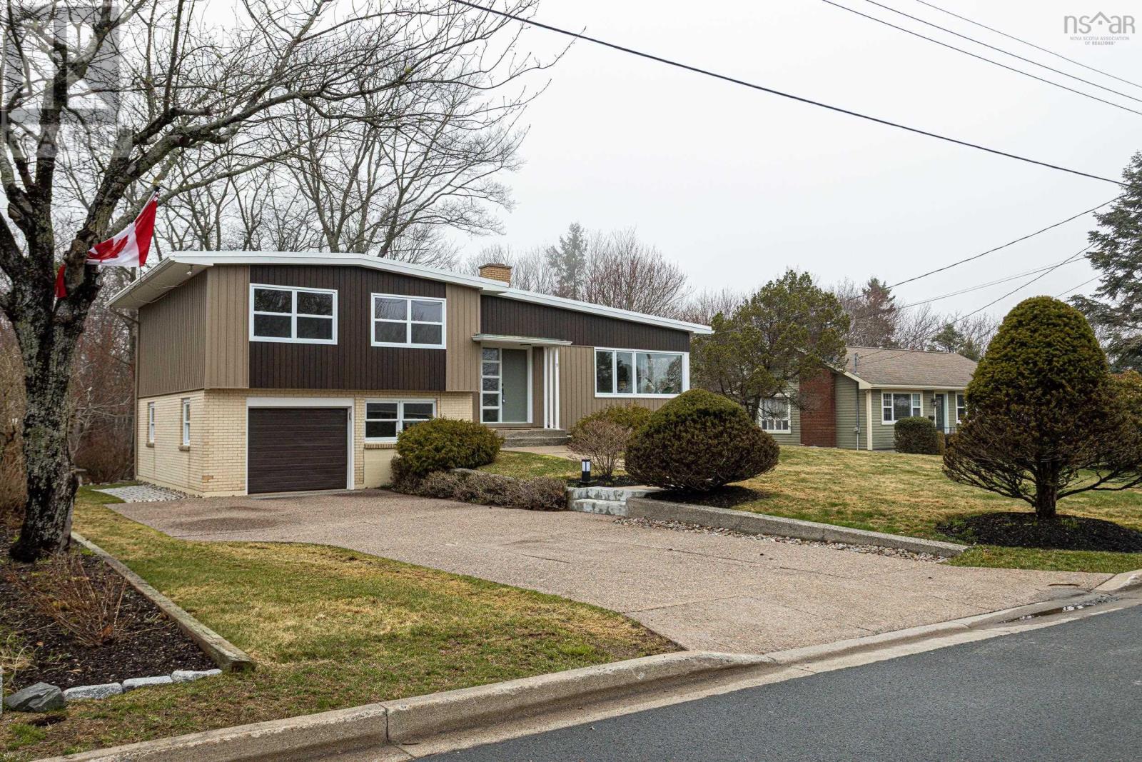 9 Crestview Drive