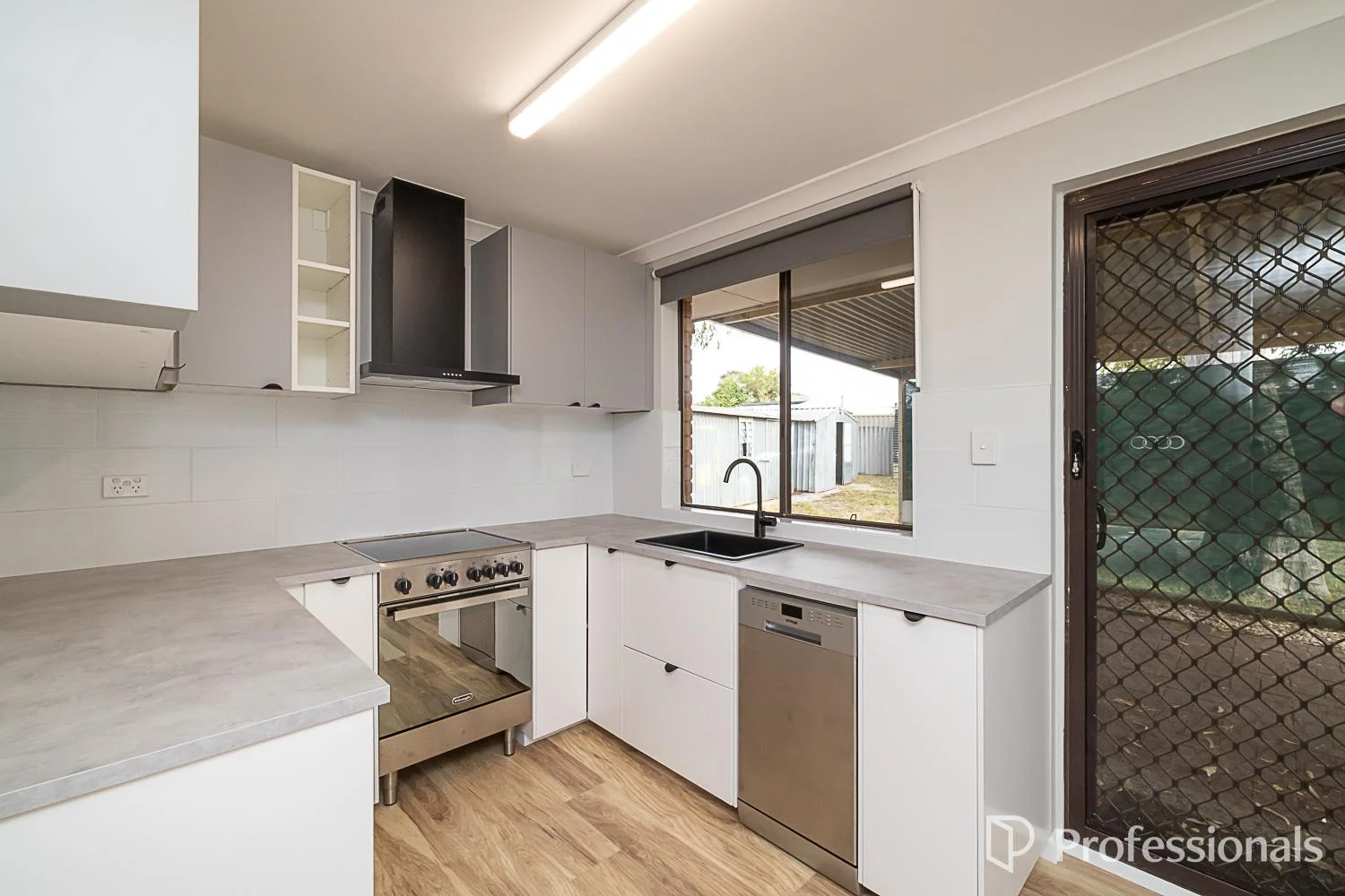 Additional image 10 of 5 Becket Court, Camillo WA 6111