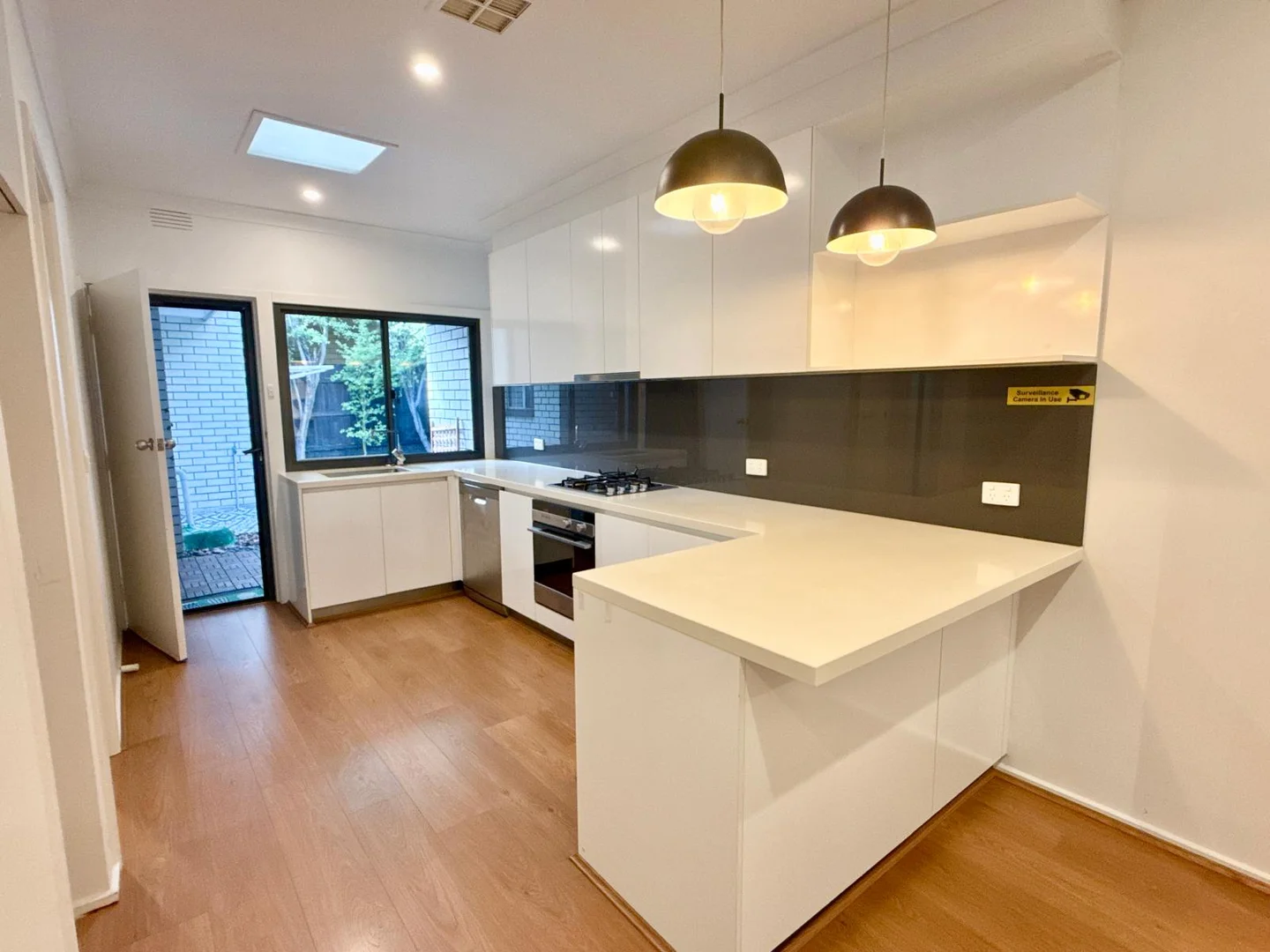 Additional image 2 of 2/396 Springvale Road, Glen Waverley VIC 3150