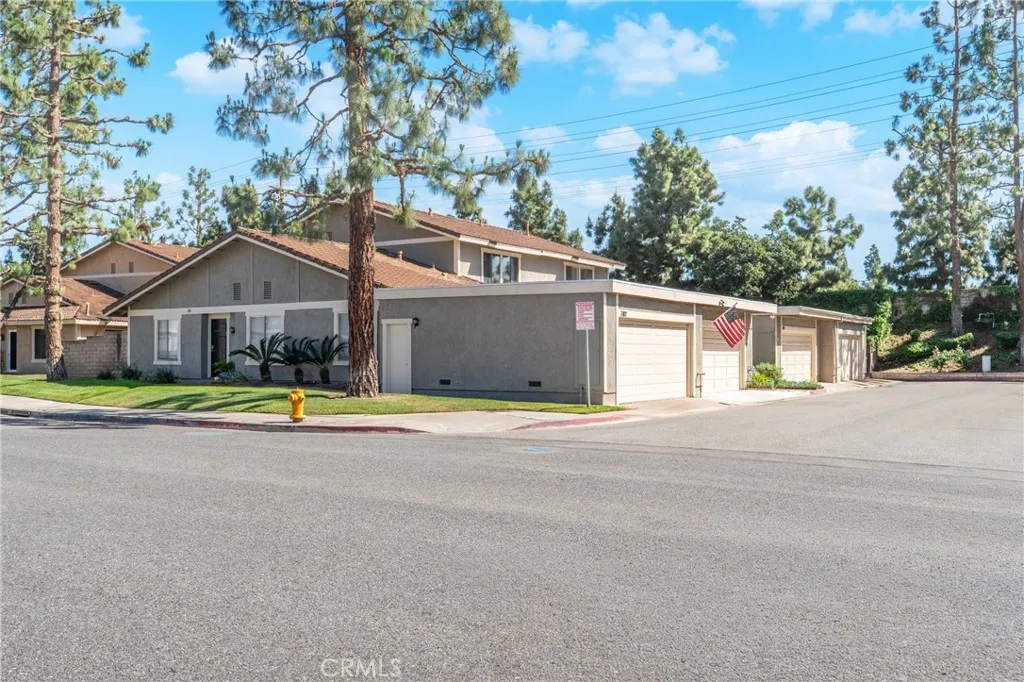 314 S Belmont Ln, Placentia, CA 92870