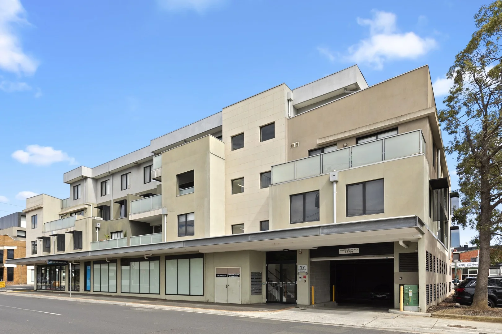 2/17 Shepparson Avenue, Carnegie VIC 3163