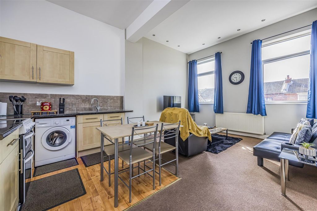 Additional image 2 of 1 bed flat for saleArundel Street, Portsmouth PO1