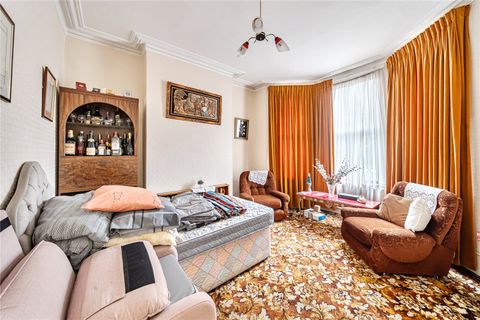 Cobham Road, Wood Green N22