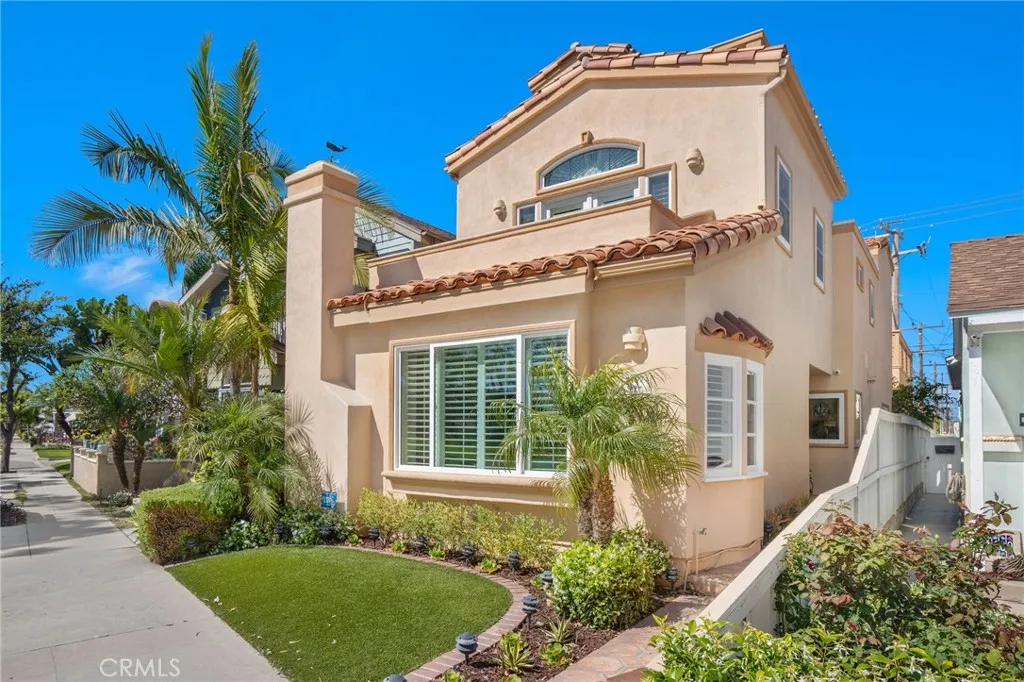 1407 Electric Ave, Seal Beach, CA 90740 photo 2