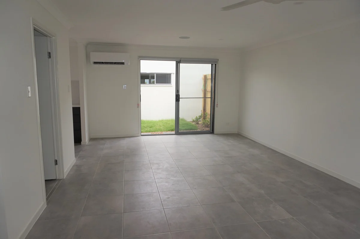 Additional image 7 of 464 Grande Avenue, Spring Mountain QLD 4300
